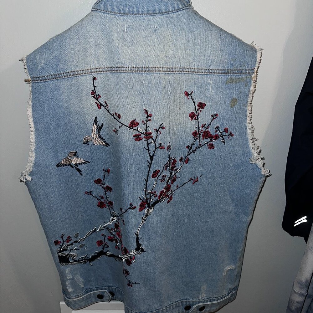 Men's Blue Denim Cut-Off Jacket - Floral Design - Size Medium